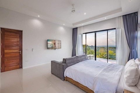 Villa in Ko Samui, Thailand 4 bedrooms № 179946 - photo 19
