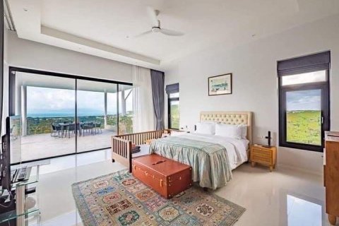 Villa in Ko Samui, Thailand 4 bedrooms № 179946 - photo 3