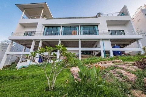Villa in Ko Samui, Thailand 4 bedrooms № 179946 - photo 21