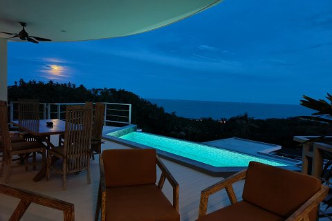 Villa in Ko Samui, Thailand 2 bedrooms № 179945 - photo 17