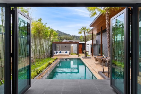 Chalet de 4 dormitorios en Rawai, Tailandia № 223455
