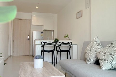 Studio dans le Condo à Khlong Toei, Bangkok, Thaïlande  № 136111 - photo 13