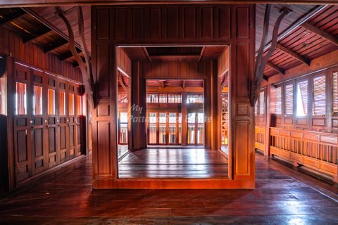 Maison à Bang Lamung, Thaïlande 7 chambres № 159975 - photo 13