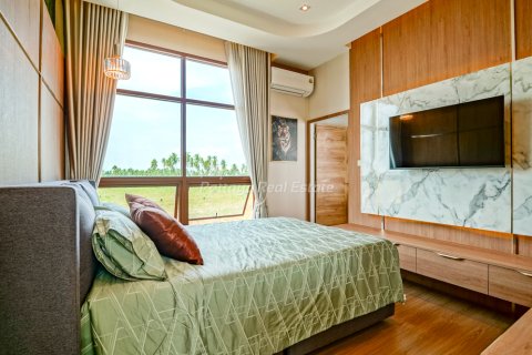 Maison à Bang Lamung, Thaïlande 5 chambres № 159976 - photo 21