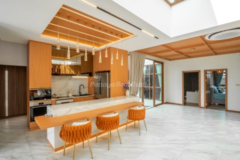 Maison à Bang Lamung, Thaïlande 5 chambres № 159976 - photo 5