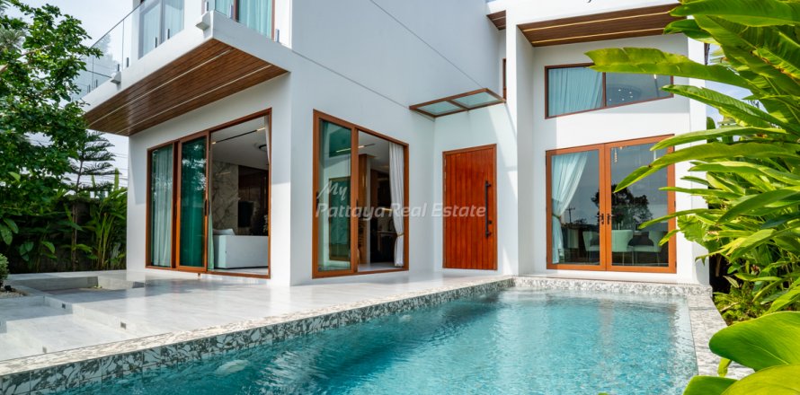 Maison à Bang Lamung, Thaïlande 5 chambres № 159976