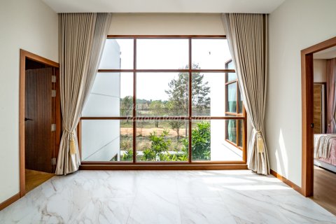 Maison à Bang Lamung, Thaïlande 5 chambres № 159976 - photo 19