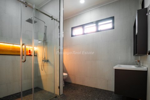 Condo sur Jomtien Beach, Pattaya, Thaïlande, 4 chambres  № 159979 - photo 26