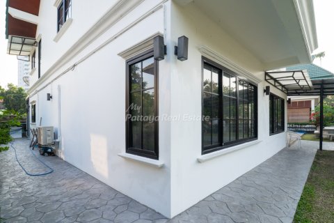 Condo sur Jomtien Beach, Pattaya, Thaïlande, 4 chambres  № 159979 - photo 4