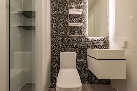 Кондоминиум с 1 спальней в Пхракханонге, Бангкок, Таиланд № 143628 - фото 9