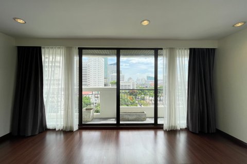 Кондоминиум с 3 спальнями в Бангкоке, Таиланд № 143623 - фото 13