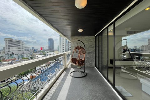 Кондоминиум с 3 спальнями в Бангкоке, Таиланд № 143623 - фото 4