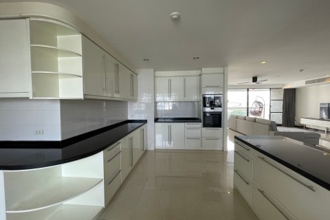 Кондоминиум с 3 спальнями в Бангкоке, Таиланд № 143623 - фото 8