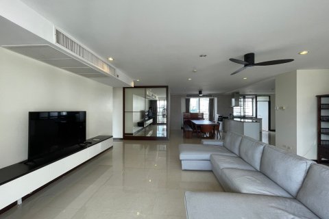 Кондоминиум с 3 спальнями в Бангкоке, Таиланд № 143623 - фото 3