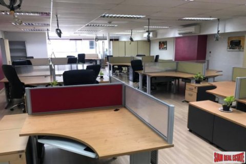 Office à Bangkok, Thaïlande 165.9 m2 № 193126 - photo 5