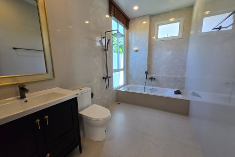 Villa in Hua Hin, Thailand 3 bedrooms № 169862 - photo 5