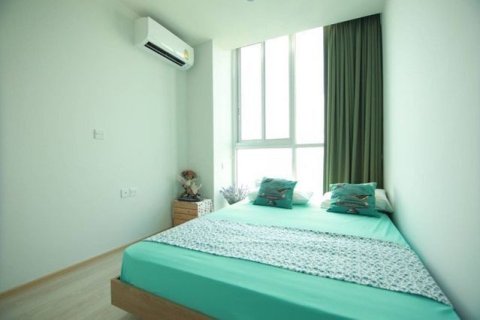 Condo à Huai Khwang, Bangkok, Thaïlande, 2 chambres № 167582 - photo 6