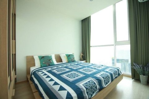 Condo à Huai Khwang, Bangkok, Thaïlande, 2 chambres № 167582 - photo 9