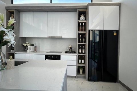 Villa in Bang Lamung, Thailand 4 bedrooms № 116312 - photo 8