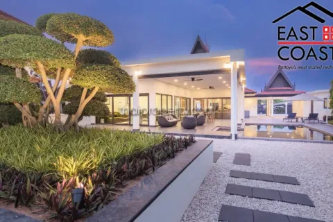 Casa de 4 dormitorios en Pattaya, Tailandia № 213196 - foto 5