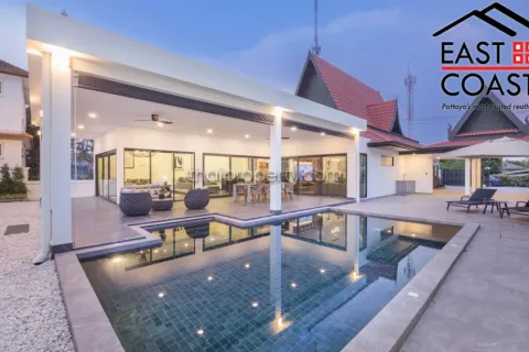 Casa de 4 dormitorios en Pattaya, Tailandia № 213196 - foto 6