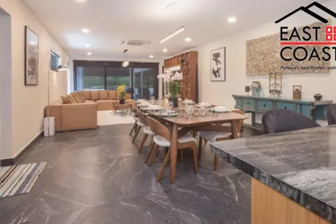Casa de 4 dormitorios en Pattaya, Tailandia № 213196 - foto 7