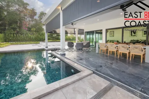 Casa de 4 dormitorios en Pattaya, Tailandia № 213196 - foto 4