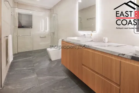 Casa de 4 dormitorios en Pattaya, Tailandia № 213196 - foto 17