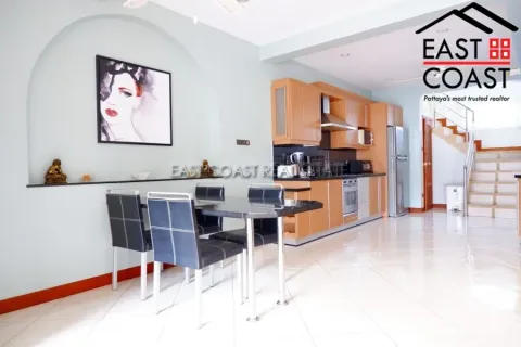 Casa de 3 dormitorios en Pattaya, Tailandia № 213198 - foto 4