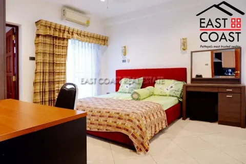Casa de 3 dormitorios en Pattaya, Tailandia № 213198 - foto 8