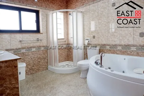Casa de 3 dormitorios en Pattaya, Tailandia № 213198 - foto 14