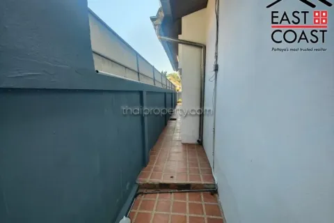 Casa de 3 dormitorios en Pattaya, Tailandia № 213197 - foto 7