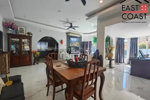 Casa de 3 dormitorios en Pattaya, Tailandia № 213197 - foto 10