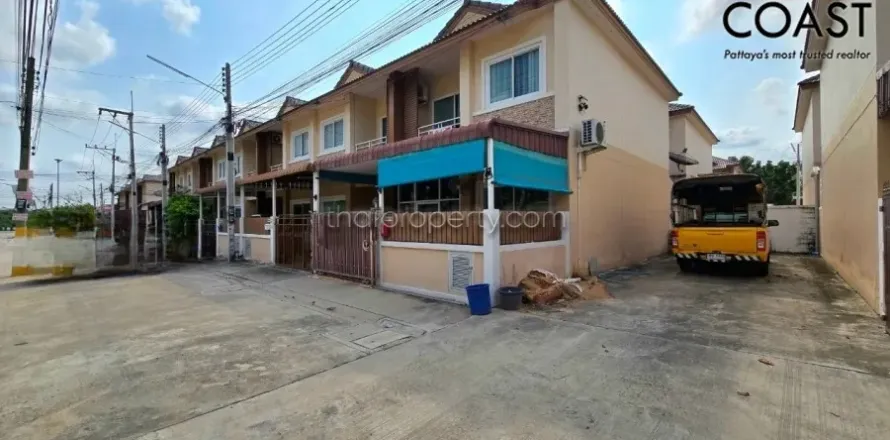 Casa de 3 dormitorios en Pattaya, Tailandia № 213193