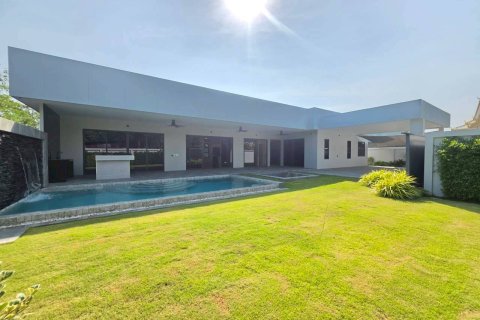 Дом в Паттайе, Таиланд с 3 спальнями  № 155773 - фото 3