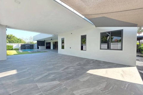 Дом в Паттайе, Таиланд с 3 спальнями  № 155773 - фото 10