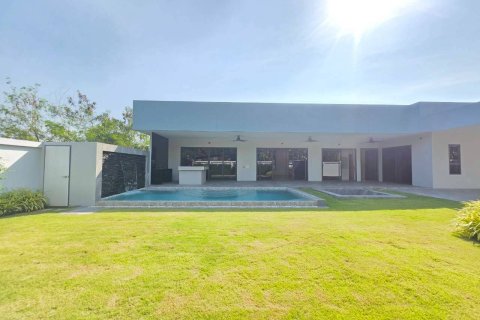 Дом в Паттайе, Таиланд с 3 спальнями  № 155773 - фото 2