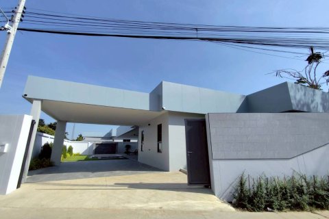 Дом в Паттайе, Таиланд с 3 спальнями  № 155774 - фото 2