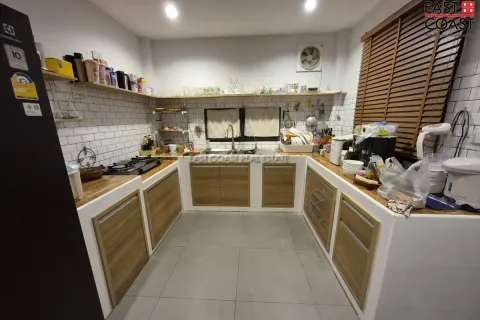 Casa de 3 dormitorios en Pattaya, Tailandia № 212288 - foto 5