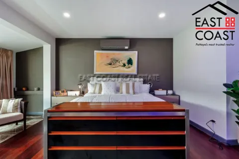Casa de 5 dormitorios en Pattaya, Tailandia № 212289 - foto 9