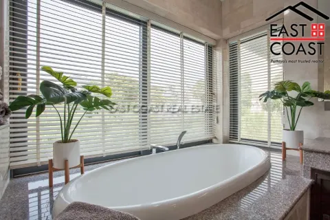 Casa de 5 dormitorios en Pattaya, Tailandia № 212289 - foto 12