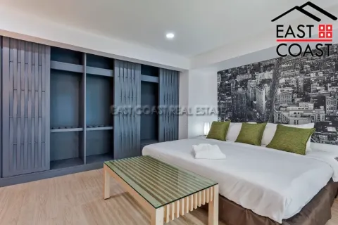 Casa de 5 dormitorios en Pattaya, Tailandia № 212289 - foto 5