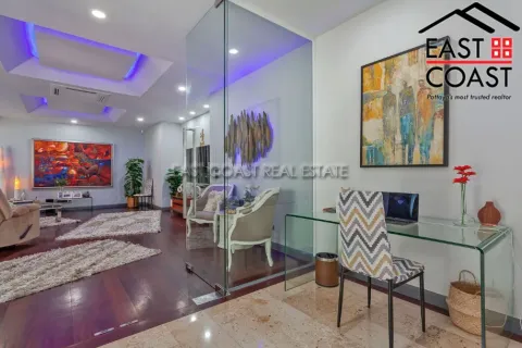 Casa de 5 dormitorios en Pattaya, Tailandia № 212289 - foto 11