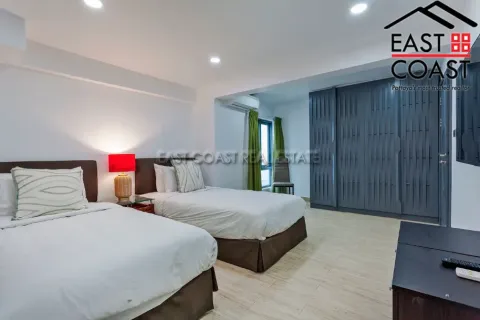 Casa de 5 dormitorios en Pattaya, Tailandia № 212289 - foto 30