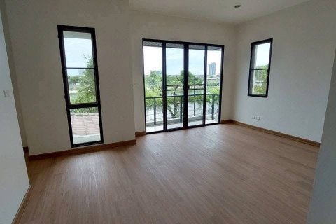House in Prawet, Bangkok, Thailand 4 bedrooms № 163088 - photo 9