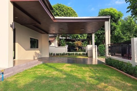 House in Prawet, Bangkok, Thailand 4 bedrooms № 163088 - photo 2