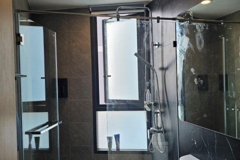 Condo à Phra Khanong, Bangkok, Thaïlande, 2 chambres  № 163091 - photo 6