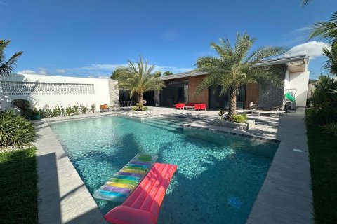 Villa in Phuket, Thailand 4 bedrooms № 171209 - photo 7