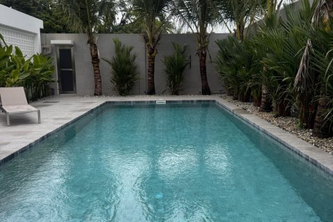 Villa in Phuket, Thailand 3 bedrooms № 171208 - photo 2