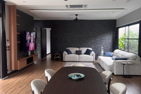 Villa in Phuket, Thailand 3 bedrooms № 171208 - photo 4